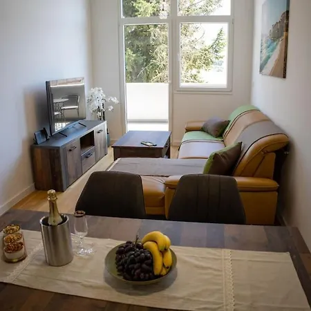 Apartment Apartment-krzelj-suite